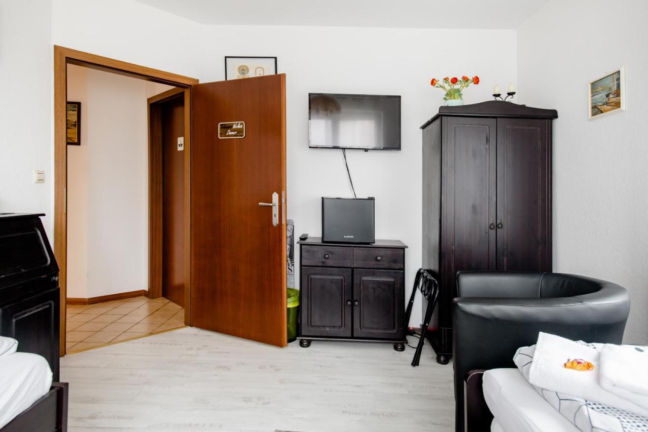 Ruhige Zimmer Im Gruenen Berlino Esterno foto