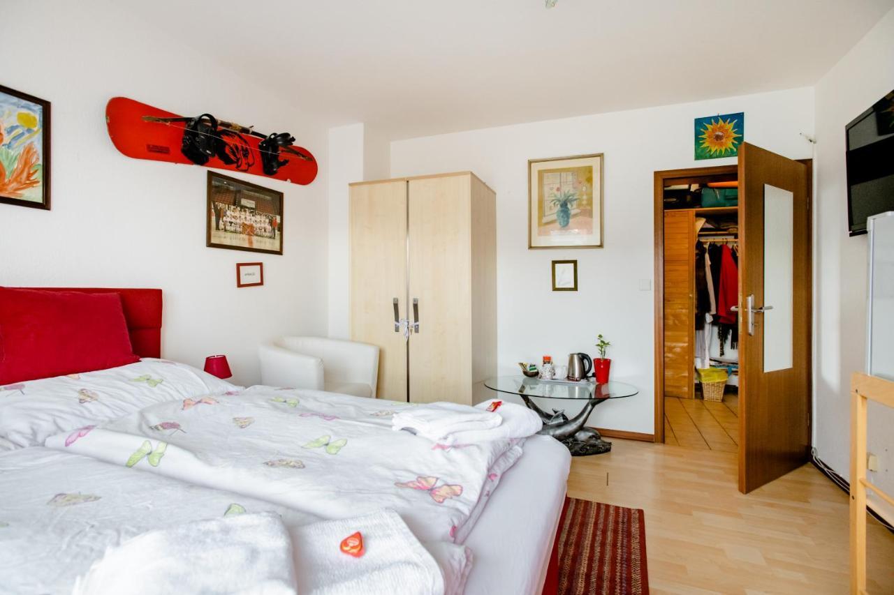 Ruhige Zimmer Im Gruenen Berlino Esterno foto